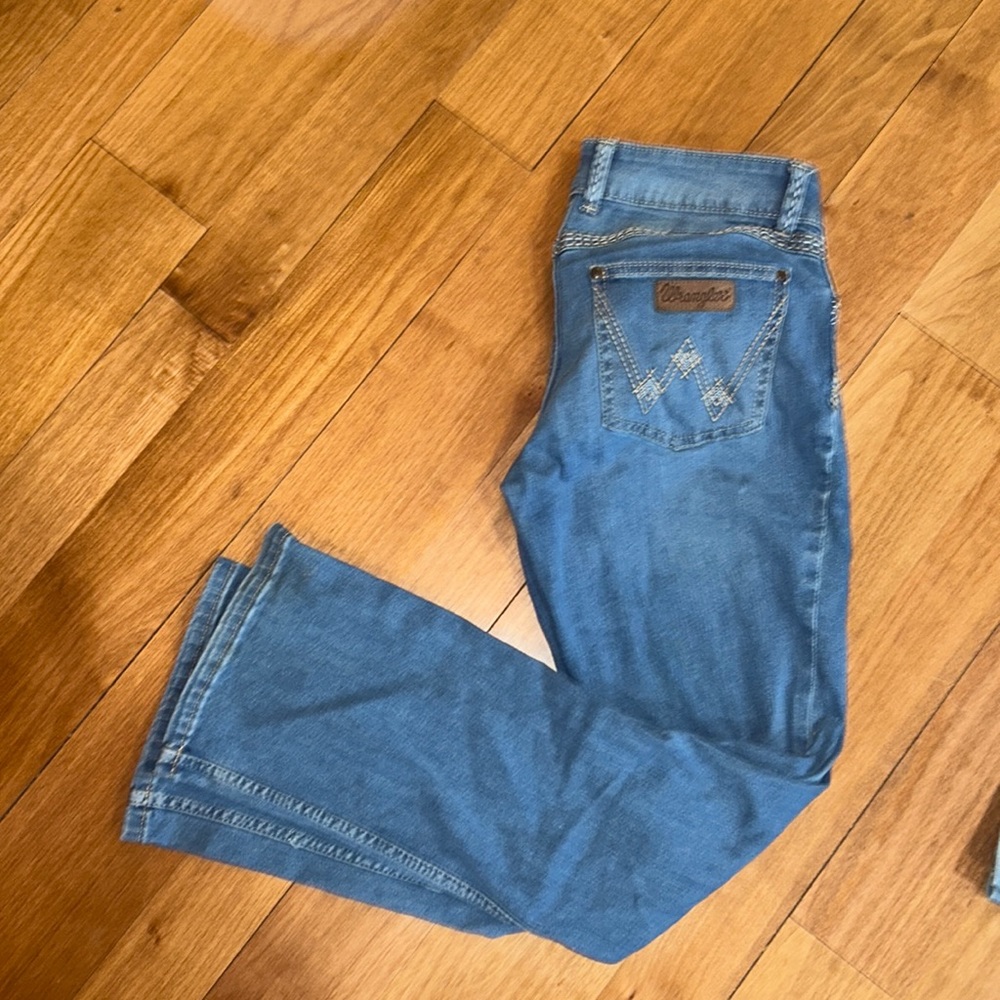 Women’s wrangler jeans
